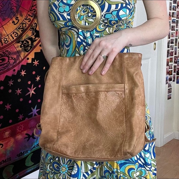 The Sak Tan Leather Floral Embossed Leather Shoulder Bag Purse Tote - Picture 3 of 7